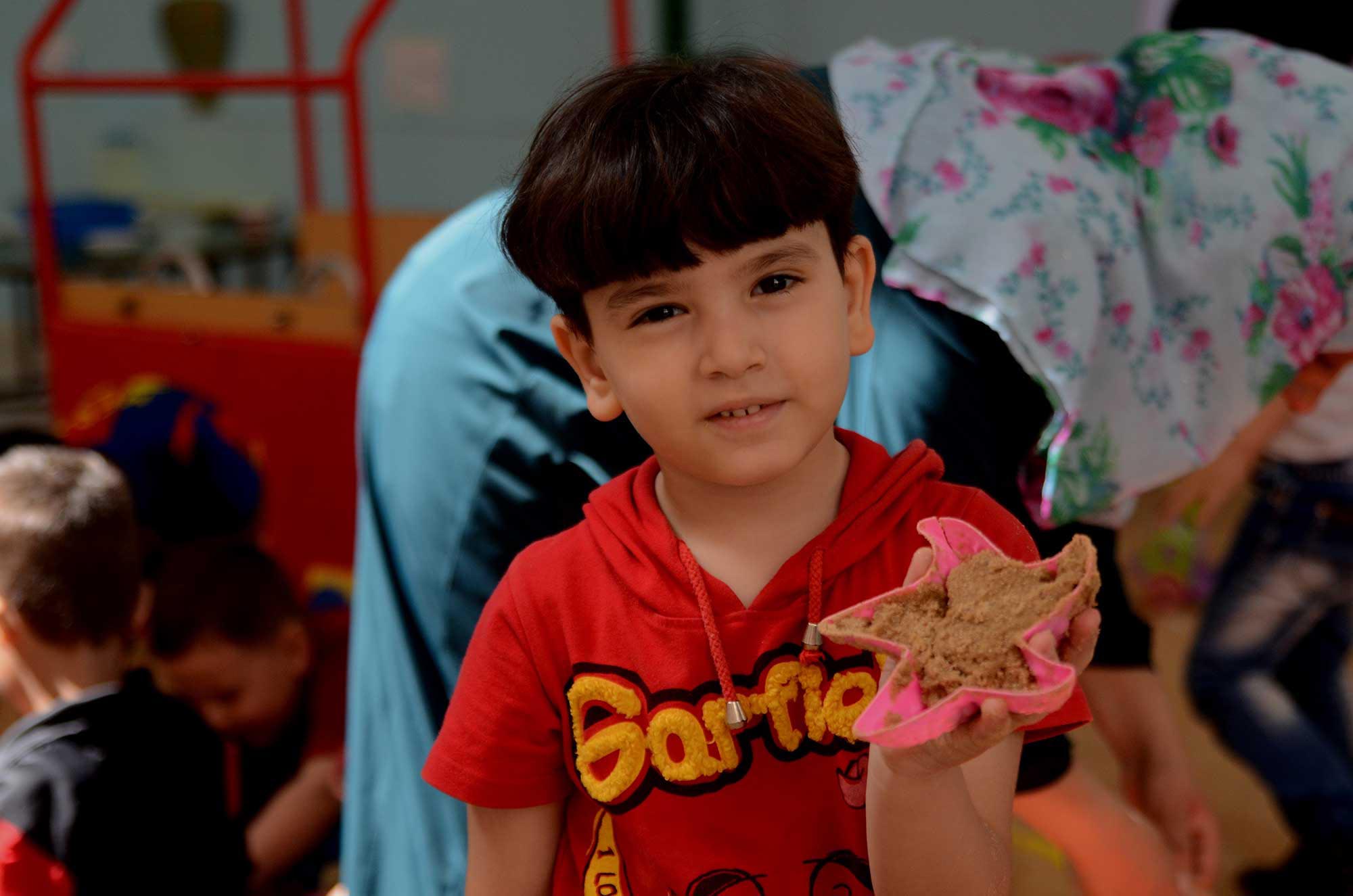 Schools in Gaza: Learning with sand, seeds and healthy foods - Anera