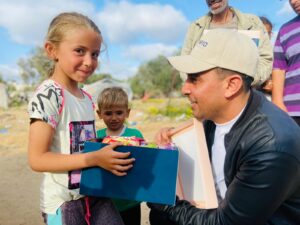 Anera distributed eid boxes to children in Gaza in April 2024