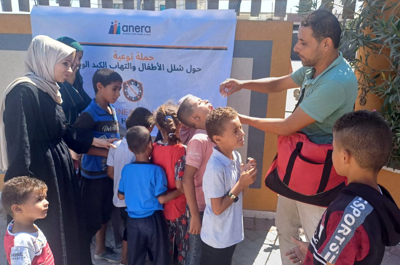 Vaccinating children in Gaza for polio