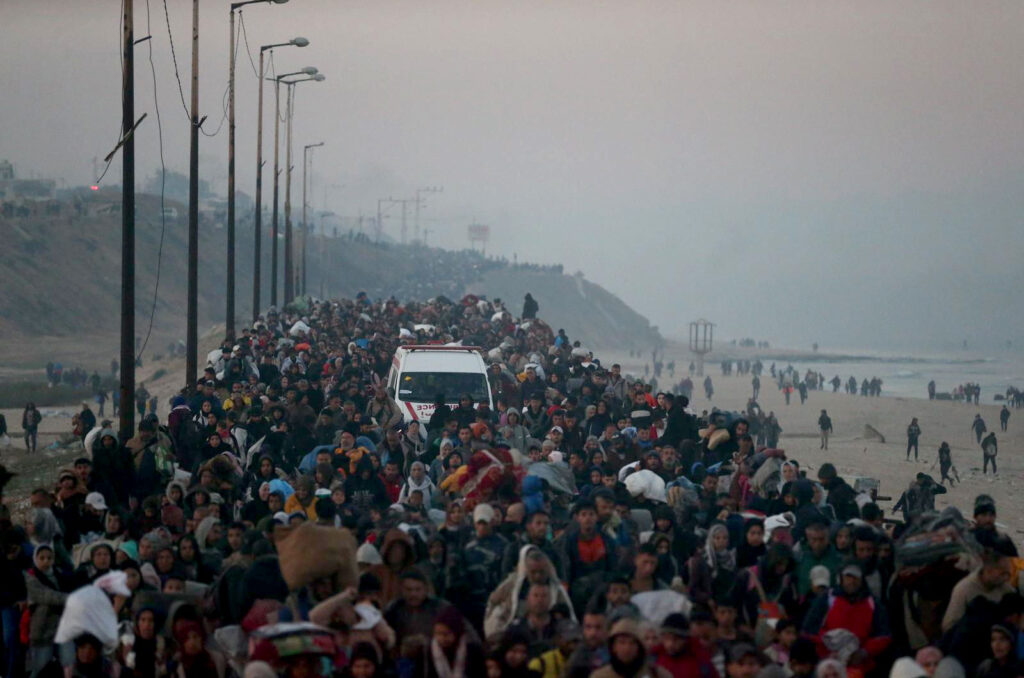 Gaza families leaving the south to return to where they lived before the war.